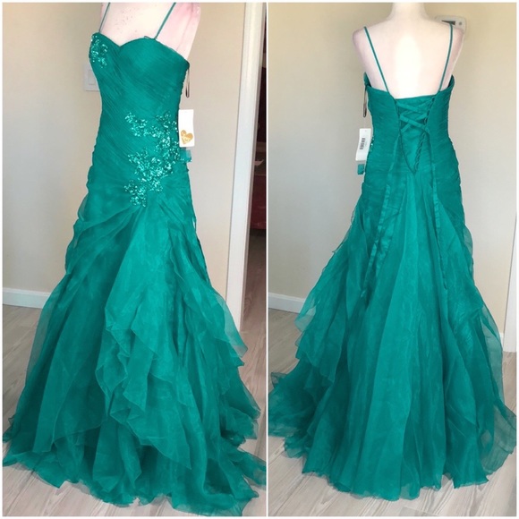 Enzoani Love Collection Dresses & Skirts - Vertical chiffon ruffles and sequins